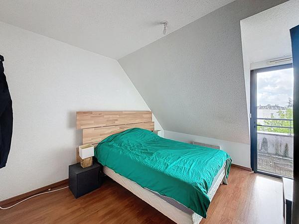 GARE/ LAFAYETTE Type 2 duplex avec ascenseur et stationnement privatif