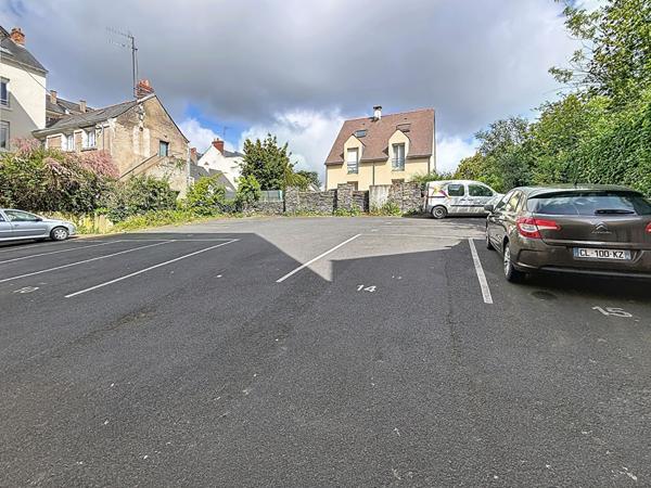 GARE/ LAFAYETTE Type 2 duplex avec ascenseur et stationnement privatif