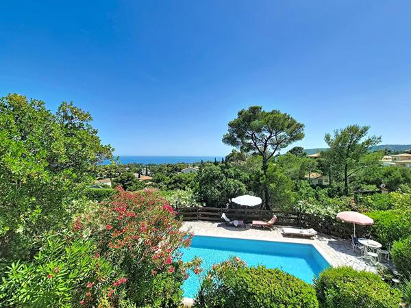 Saint-Aygulf, maison vue mer 4 chambres piscine atelier calme absolu
