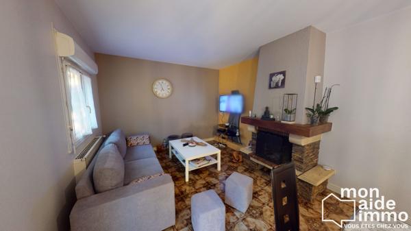 Maison plain-pied rénovée et vaste terrain constructible