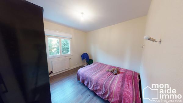 Maison plain-pied rénovée et vaste terrain constructible