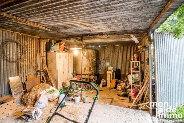 Maison plain-pied rénovée et vaste terrain constructible