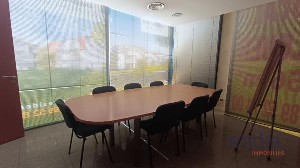BUREAUX À LOUER – WITTENHEIM – ESPACE PROFESSIONNEL AVEC 2 GARAGES