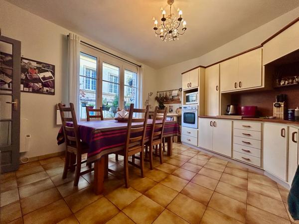 Appartement 4 Chambres et grand garage . Nantes Talensac - L'Agence Locale