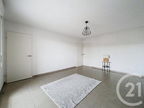 Appartement T3 à vendre  3 pièces - 62,28 m2 PRADES LE LEZ - 34