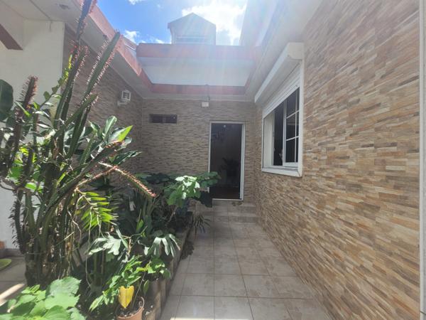 Baie-Mahault (97122) VILLA T5 A VENDRE + T2 A BAIE MAHAULT