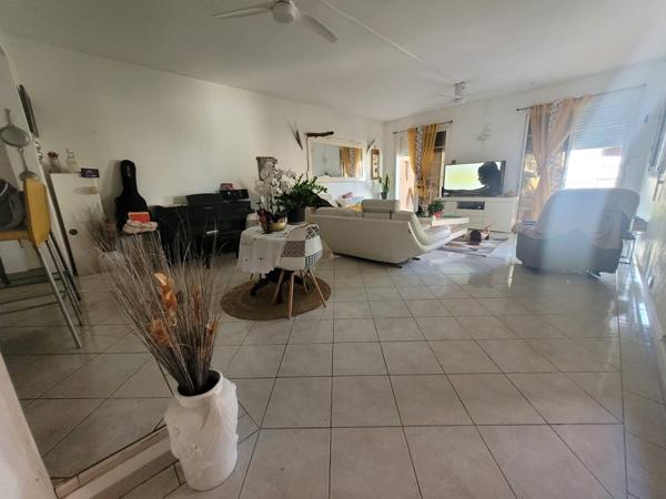 Baie-Mahault (97122) VILLA T5 A VENDRE + T2 A BAIE MAHAULT