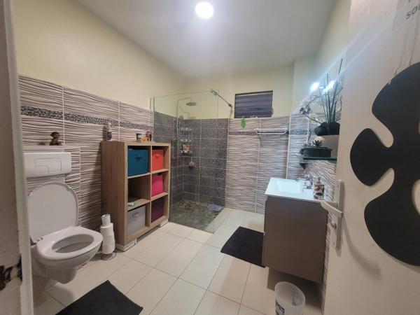 Baie-Mahault (97122) VILLA T5 A VENDRE + T2 A BAIE MAHAULT