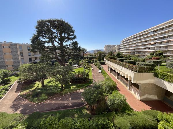 Cannes (06400) Appartement T3 de standing – Cannes, secteur Basse Californie,Pointe Croisette