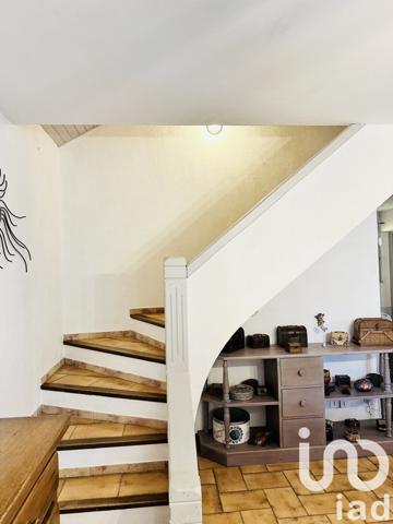 Maison traditionnelle 5 pièces de 113 m² à Port-de-Bouc (13110)