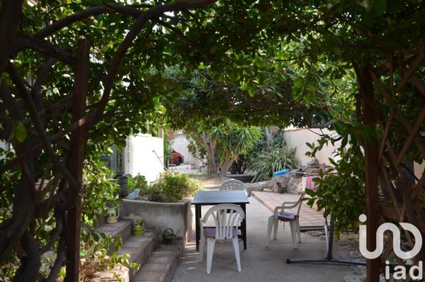 Maison traditionnelle 5 pièces de 113 m² à Port-de-Bouc (13110)