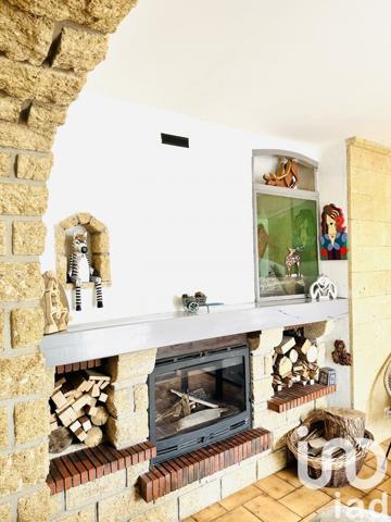 Maison traditionnelle 5 pièces de 113 m² à Port-de-Bouc (13110)