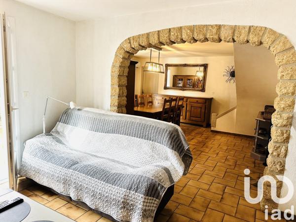 Maison traditionnelle 5 pièces de 113 m² à Port-de-Bouc (13110)