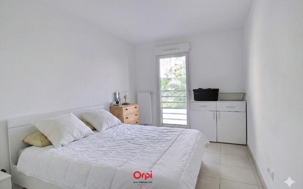 Appartement à vendre    3 pièces • 63 m2 Marseille 10