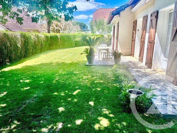 Maison à vendre  6 pièces - 133,53 m 2   LONS  - 64