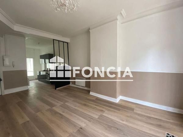 Location Appartement 3 pièces 53.9 m² - 18 RUE COURCOURONNE Saumur 49400