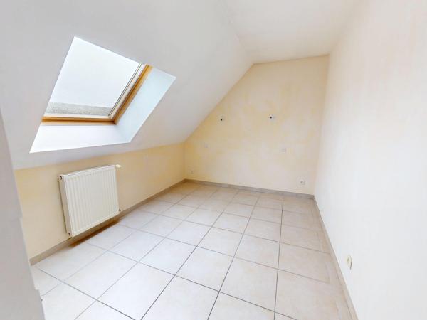 Maison de 2010 Type 6 sur Sous Sol , 4 chambres