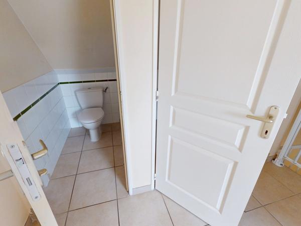 Maison de 2010 Type 6 sur Sous Sol , 4 chambres