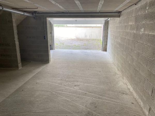 Maison de 2010 Type 6 sur Sous Sol , 4 chambres