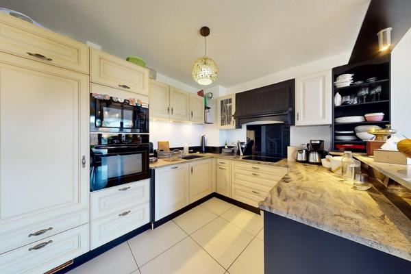 Maison rénovée avec vue lac à Évian