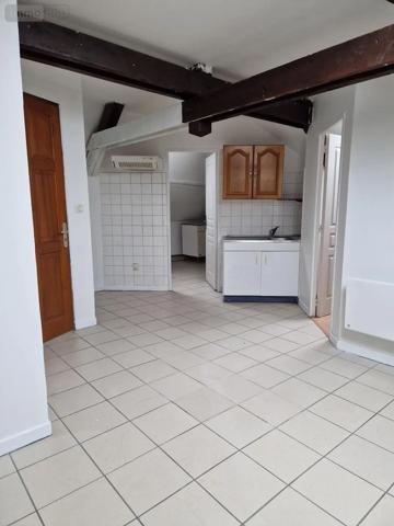 Location - Appartement Neuville-Saint-Rémy 59554 1 pièce 23 m 2
