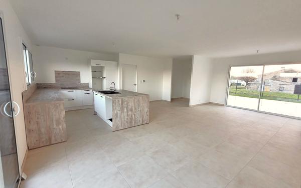 Maison à vendre    5 pièces • 133,47 m2 Médis