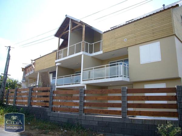 Appartement à louer 2 pièces 41.52m² Le Tampon (97430)