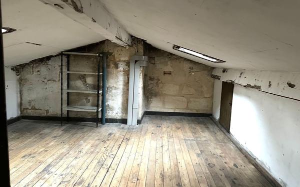 Appartement à vendre    3 pièces • 64,22 m2 Bordeaux