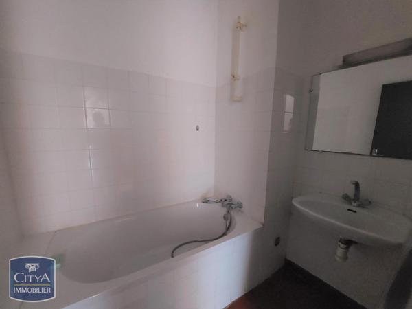 Location appartement Clermont-l'Hérault (34800) 2 pièces 56.73m²