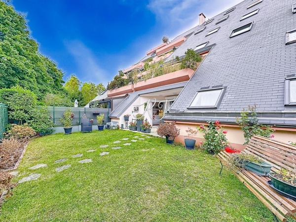 appartement de plain pied avec un grand jardin