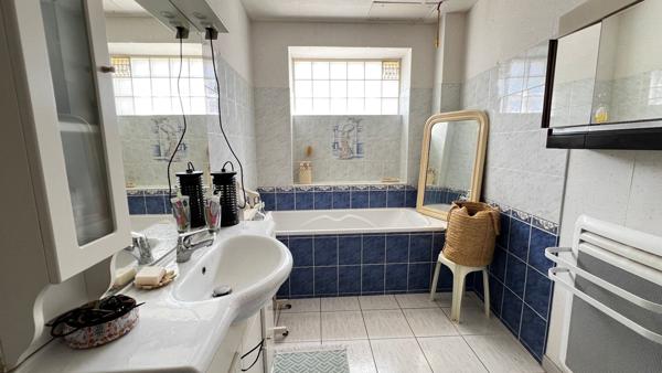 Maison en pierre Medis 170m² quartier très calme