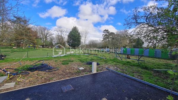 Terrain de 1 000 m²