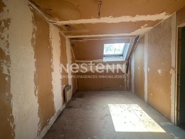 Authentique et charmante longère en pierre avec grand jardin arboré !