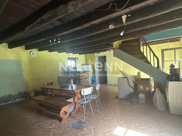 Authentique et charmante longère en pierre avec grand jardin arboré !