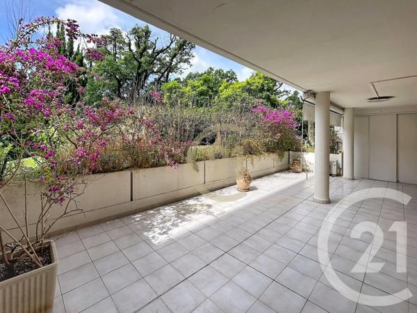 Appartement F3 à vendre  3 pièces - 74 m 2   CANNES  - 06