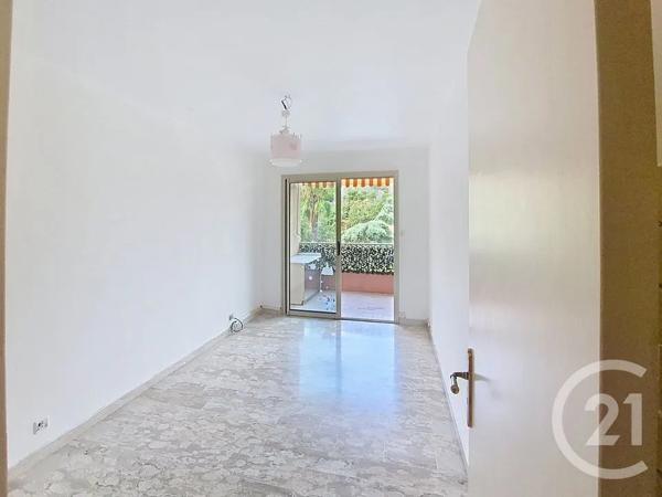Appartement F3 à vendre  3 pièces - 74 m 2   CANNES  - 06