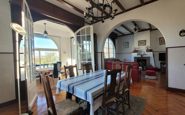 Maison à vendre    6 pièces •  Capbreton