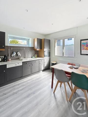 Maison à vendre  5 pièces - 127 m 2   EPINAL  - 88