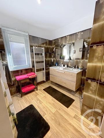 Maison à vendre  5 pièces - 127 m 2   EPINAL  - 88