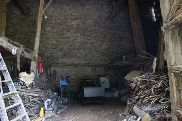 Grange en zone constructible et terrain
