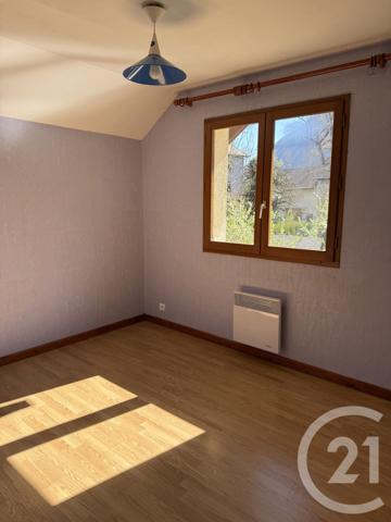 Maison à vendre  4 pièces - 81,34 m2 ST PIERRE EN FAUCIGNY - 74