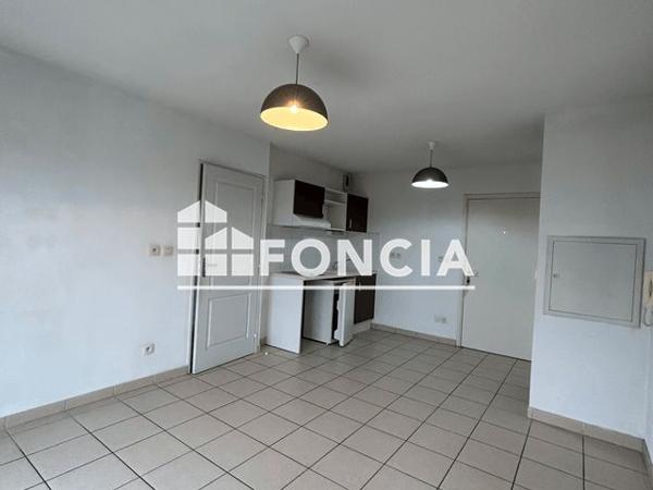 Location Appartement 2 pièces 37.23 m² - 752 BD JEAN COCTEAU Sorgues 84700