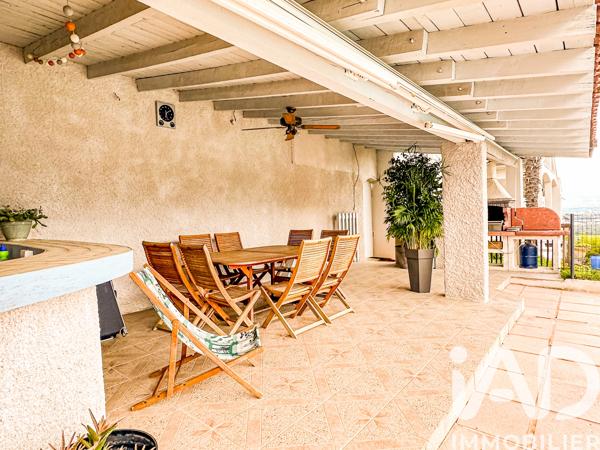Maison à vendre 9 pièces 220 m² Cornas