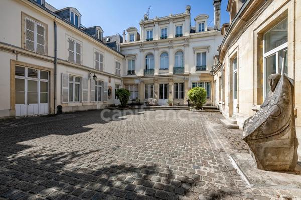 Appartement bourgeois 260 m² avec terrasse et jardin à vendre 6 pièces REIMS (51)