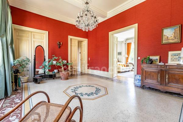 Appartement bourgeois 260 m² avec terrasse et jardin à vendre 6 pièces REIMS (51)