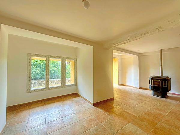 Maison
         5 pièces
        - 73 m² 159 000 € *