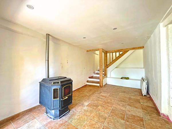 Maison
         5 pièces
        - 73 m² 159 000 € *