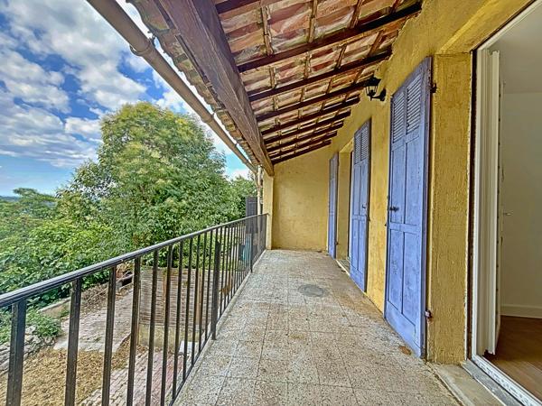 Maison
         5 pièces
        - 73 m² 159 000 € *