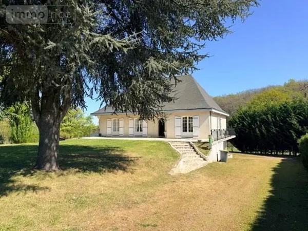 Achat - Maison Saint-Hilaire-Saint-Florent 49400 5 pièces 170 m 2 2408 m 2