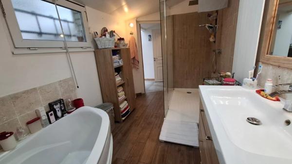 Dpt Aisne (02), à vendre SAINT QUENTIN, Quartier Remicourt, Maison P6 - Terrain de 245m2